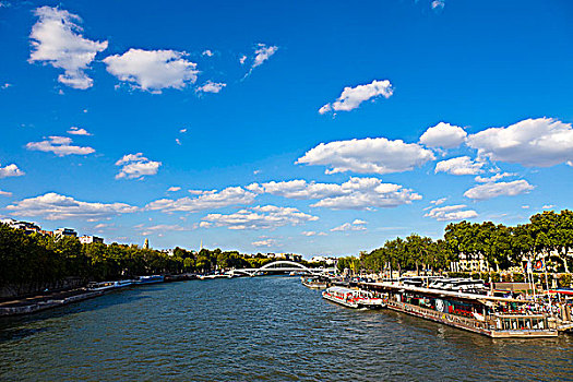 法国巴黎赛纳河