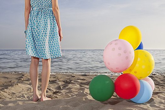女人,海滩,束,彩色,气球