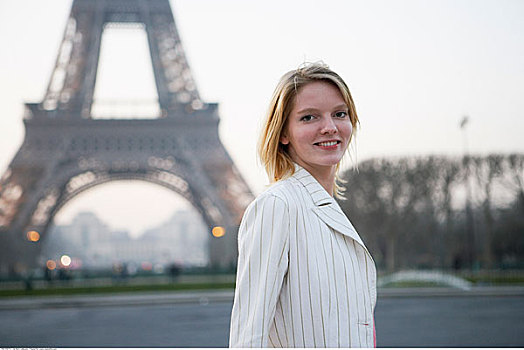 女人,埃菲尔铁塔,巴黎,法国
