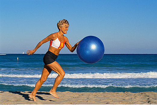 女人,健身球,海滩