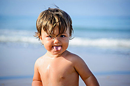 头像,男婴,做鬼脸,海滩