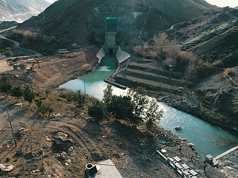 新疆哈密,航拍东疆首座抽水蓄电站施工现场
