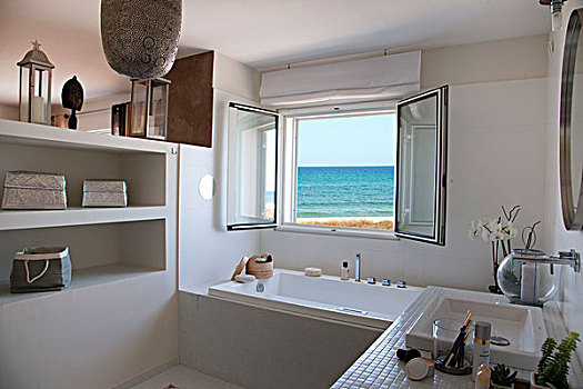 现代,浴室,打开,窗户,海景