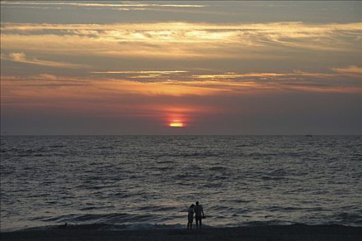 伴侣,日落,海滩,石荷州,德国
