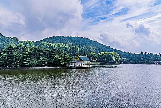 江西省九江市庐山风景区如琴湖建筑景观