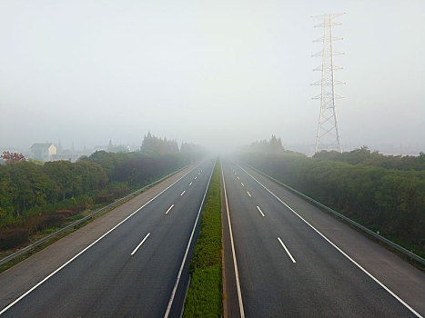 道路,大雾