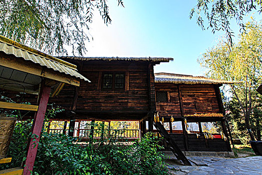 珞巴族的房子图片图片