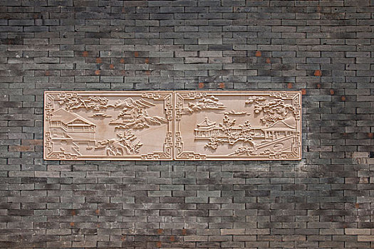 云南昆明世博会艺术墙上的雕塑