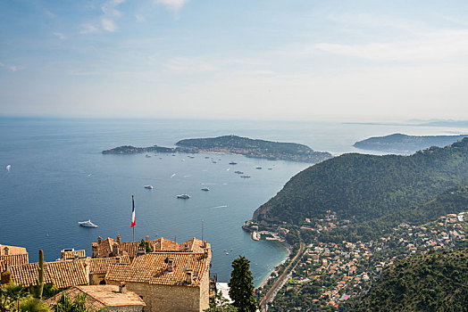 法国埃兹小镇山顶俯瞰大海自然风景