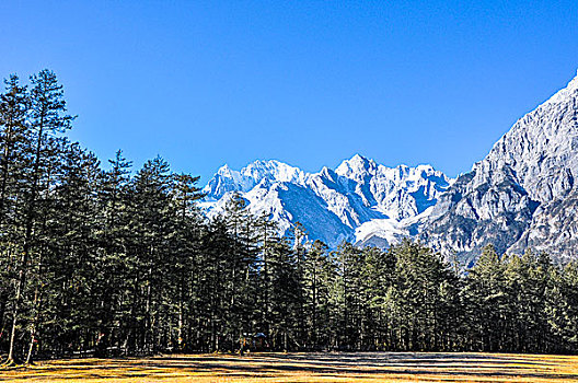 云南雪山风景