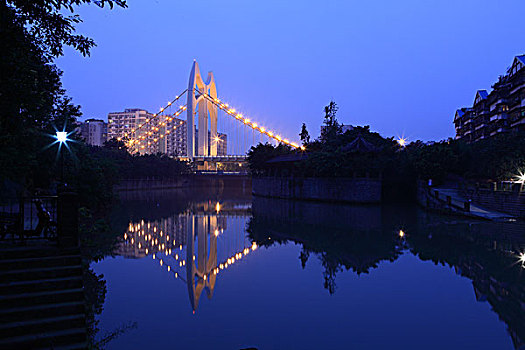 清水河大桥夜景