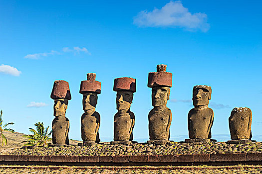 复活节岛石像,阿纳凯,拉帕努伊国家公园,世界遗产,复活节岛,智利,南美