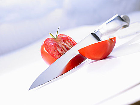 平分,西红柿,厨刀