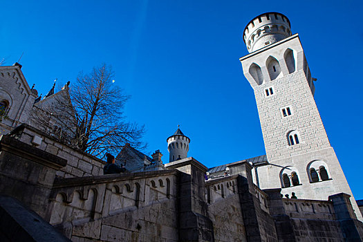 德国巴伐利亚著名的历史古迹,新天鹅堡内的塔楼