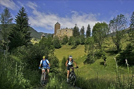 山地车手,自行车,正面,城堡,靠近,意大利,欧洲