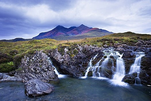 日出,上方,山峦,瀑布,库林丘陵,斯凯岛,内赫布里底群岛,苏格兰