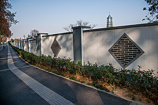 江苏南京雨花台应天大道工地围墙