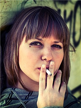少女,吸烟