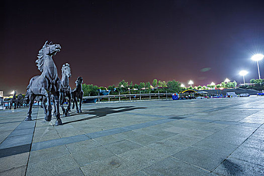 内蒙古鄂尔多斯城市广场