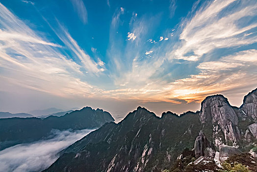 安徽省黄山市黄山风景区天海大峡谷自然景观