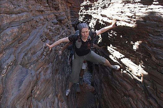 费力,攀岩,峡谷,卡瑞吉尼国家公园,区域,西澳大利亚