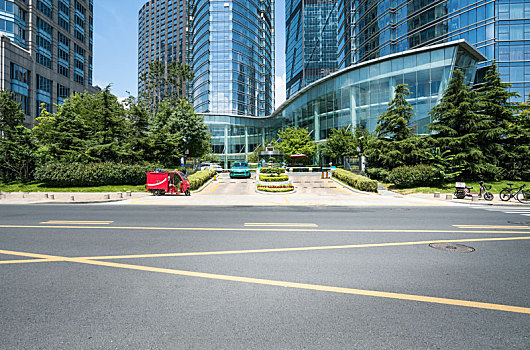 汽车广告背景,城市道路