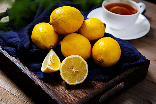 新鲜水果黄柠檬