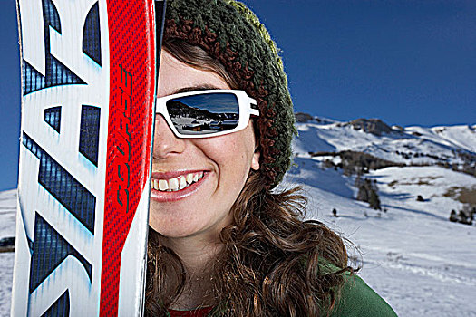法国,阿尔卑斯山,肖像,女青年,拿着,滑雪