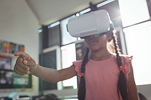 女孩,穿,虚拟现实,教室,手势
