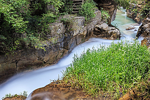 八泉峡水韵