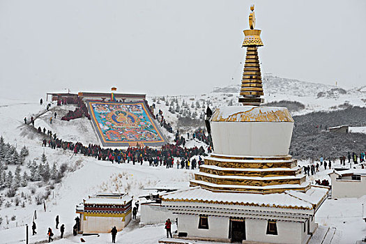 甘肃甘南地区,郎木寺,晒大佛仪式,徐学哲摄影,尼康,年月