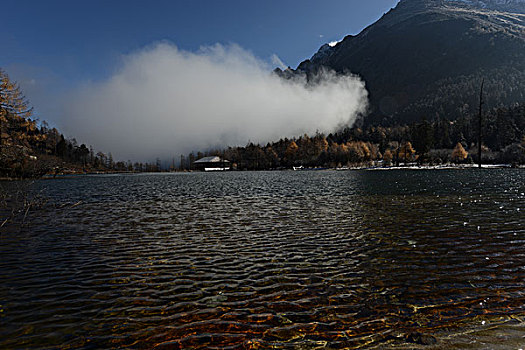 毕棚沟四姑娘山的背景