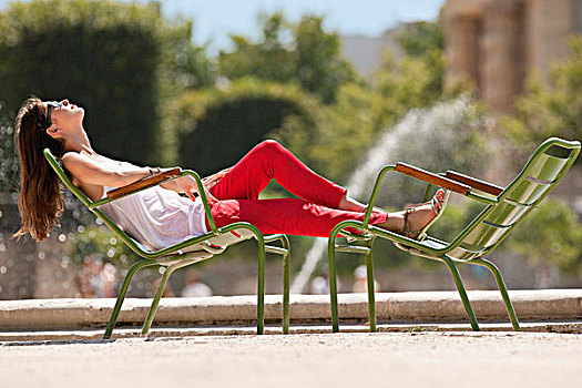 女人,休息,椅子,靠近,水塘,巴黎,法兰西岛,法国
