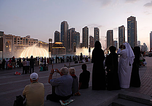 观众,看,水,展示,迪拜,喷泉,哈利法,湖,黃昏,市区,阿联酋,中东