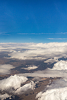 航拍高原山川雪山