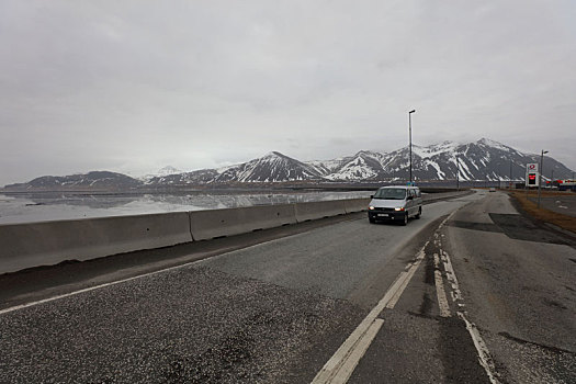 道路