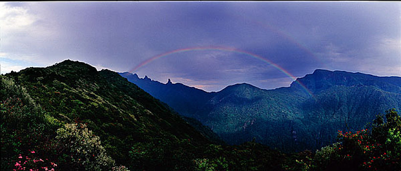 贵州梵净山风景区睡佛