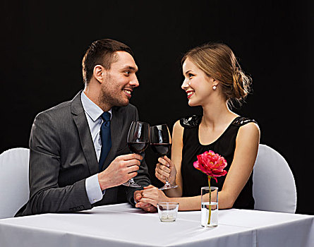 餐馆,情侣,假日,概念,微笑,年轻,玻璃杯,红酒,对视
