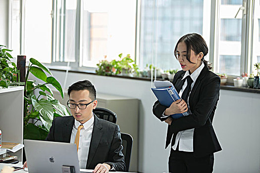 老友记第九季在线观看免费完整版