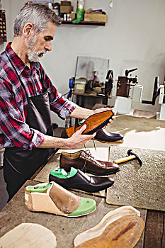 鞋匠,检查,鞋,工作间
