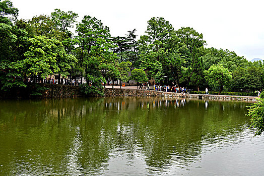 遵义韶山迎夏日红色旅游旺季