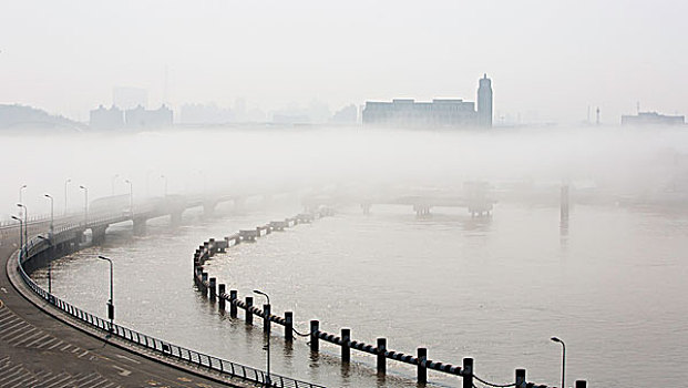 长江口大雾