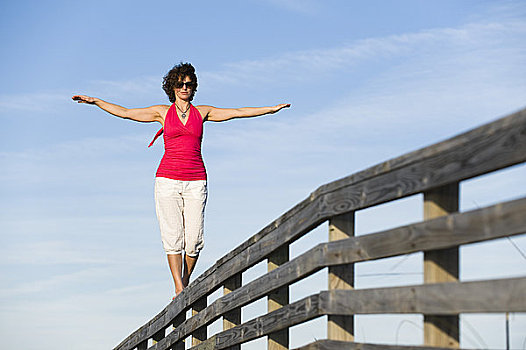 女人,平衡性,木质,栏杆,蜜月,岛屿,州立公园,佛罗里达,美国
