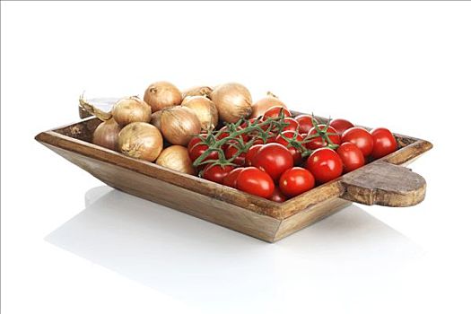 木碗,西红柿,洋葱