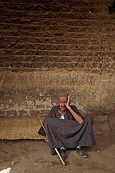 老人,坐,小屋,乡村,地区,埃及,六月,2007年