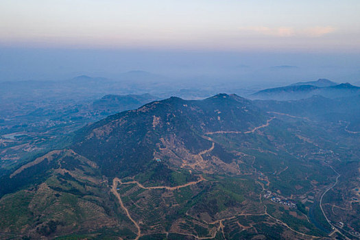 航拍沂蒙山区的日出云海