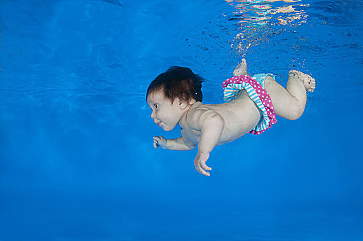 4个月,婴儿,学习,游泳,水下,游泳池,敖德萨,乌克兰,欧洲