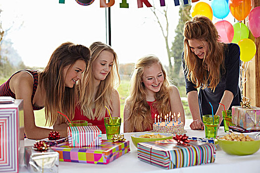 少女,分享,生日蛋糕,朋友