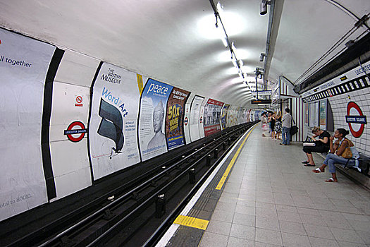 英格兰,伦敦,莱斯特广场,站台,地铁站,地铁