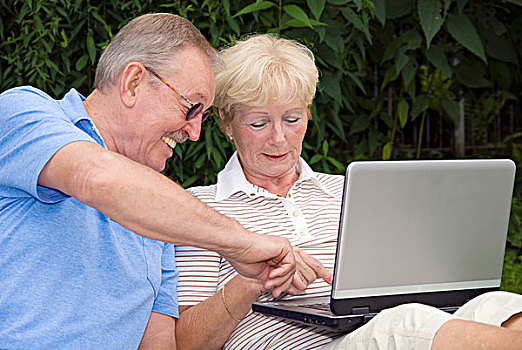 退休老人,上网,互联网